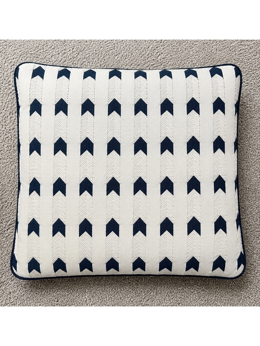 Black and White Pillow Cover 23 x 23 in - Picture 2 of 9